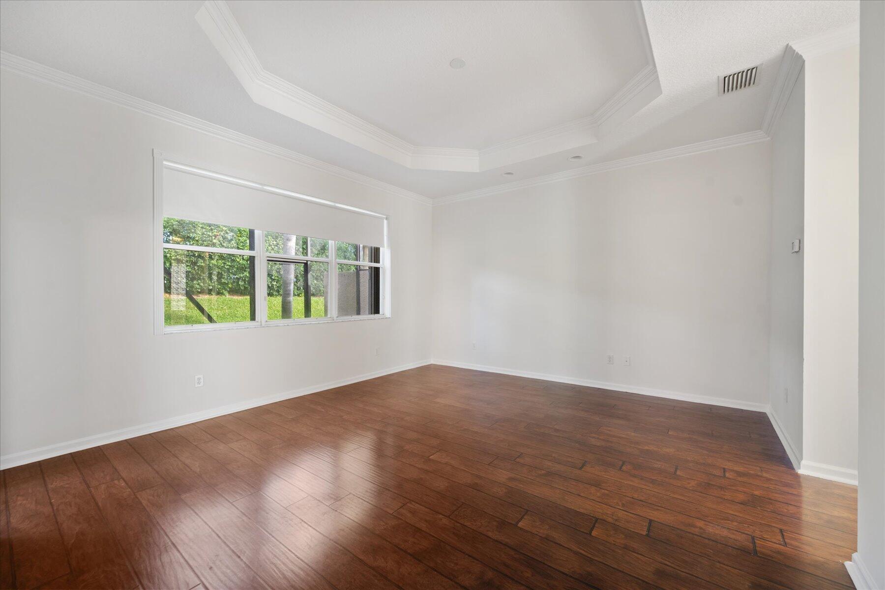 VALENCIA PALMS 1 - Residential