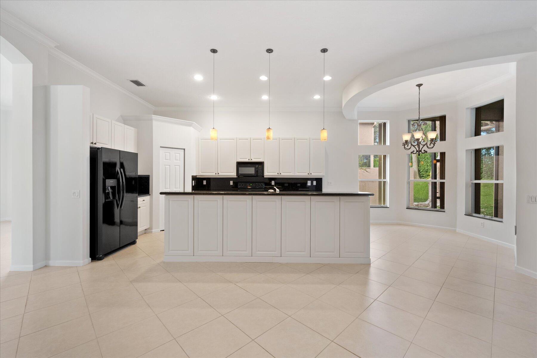 VALENCIA PALMS 1 - Residential