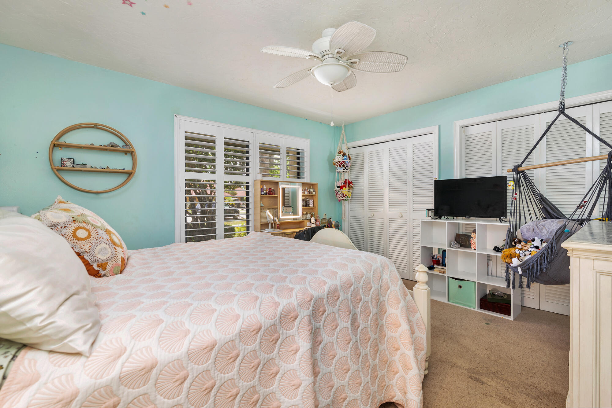 PINEWOOD MANOR OF WELLINGTON - Residential