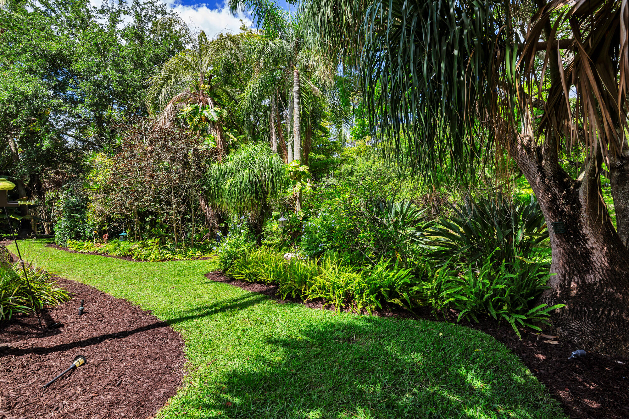 PINEWOOD MANOR OF WELLINGTON - Residential