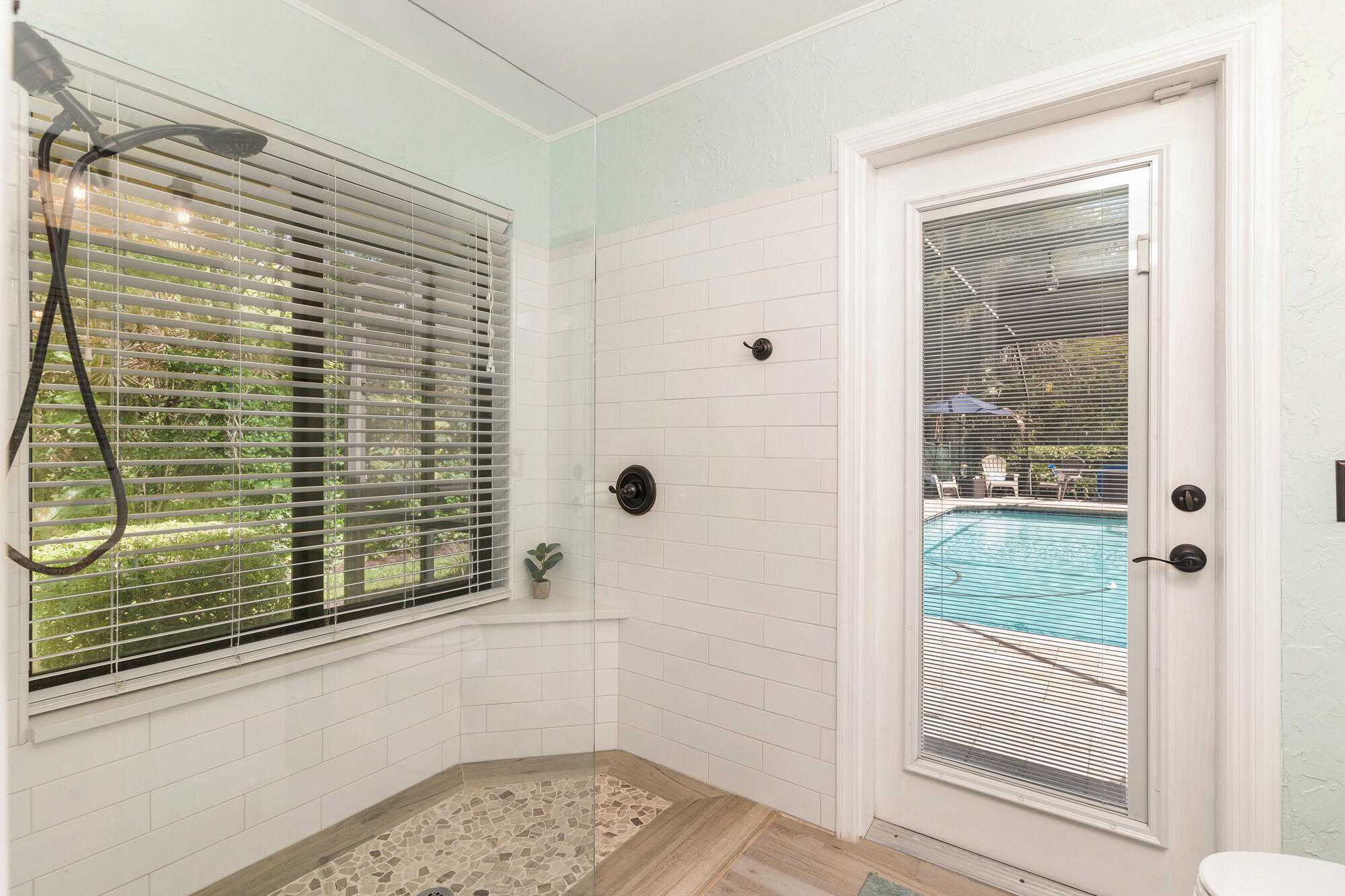 PINEWOOD MANOR OF WELLINGTON - Residential