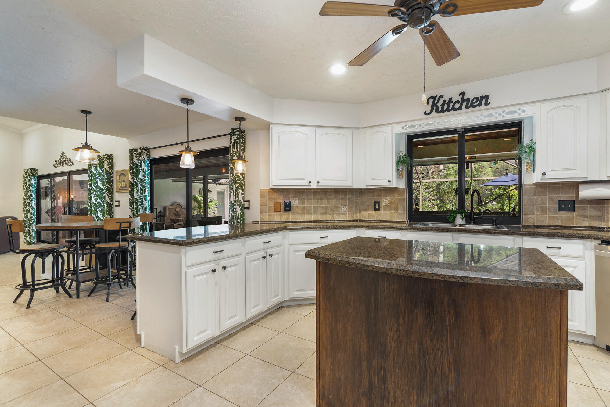 PINEWOOD MANOR OF WELLINGTON - Residential