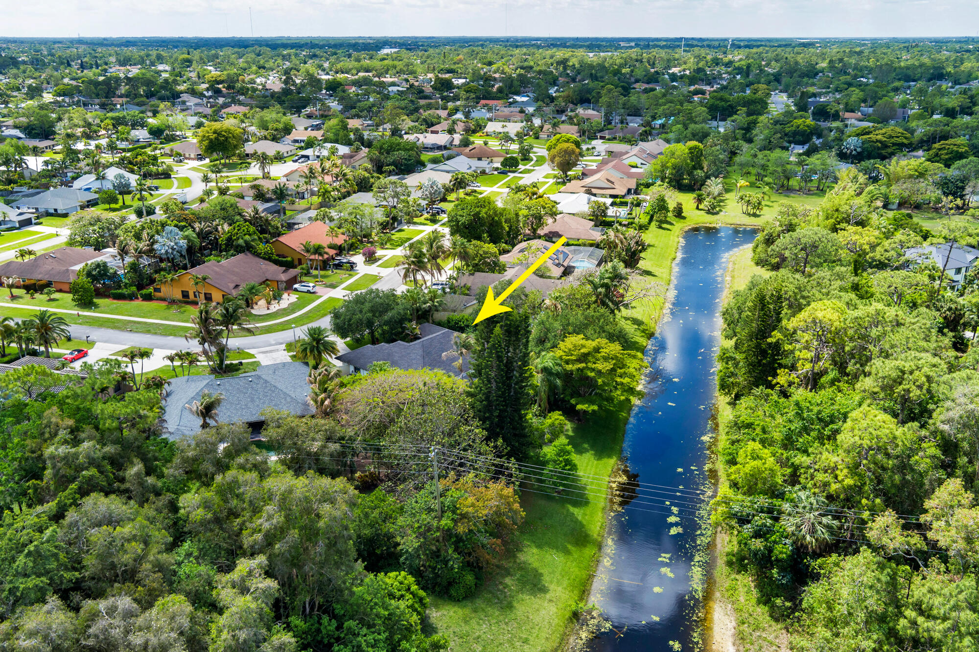 PINEWOOD MANOR OF WELLINGTON - Residential