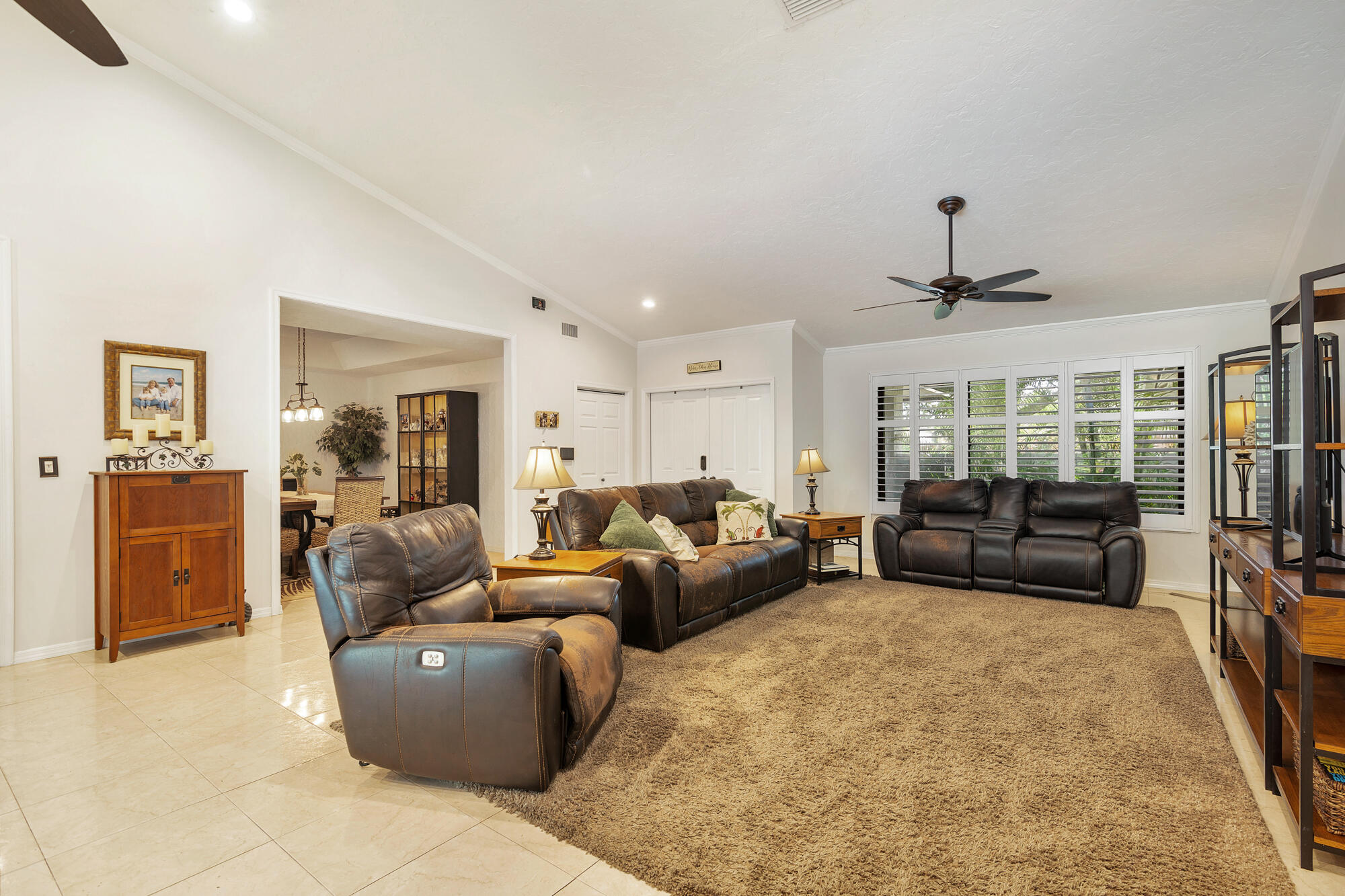 PINEWOOD MANOR OF WELLINGTON - Residential