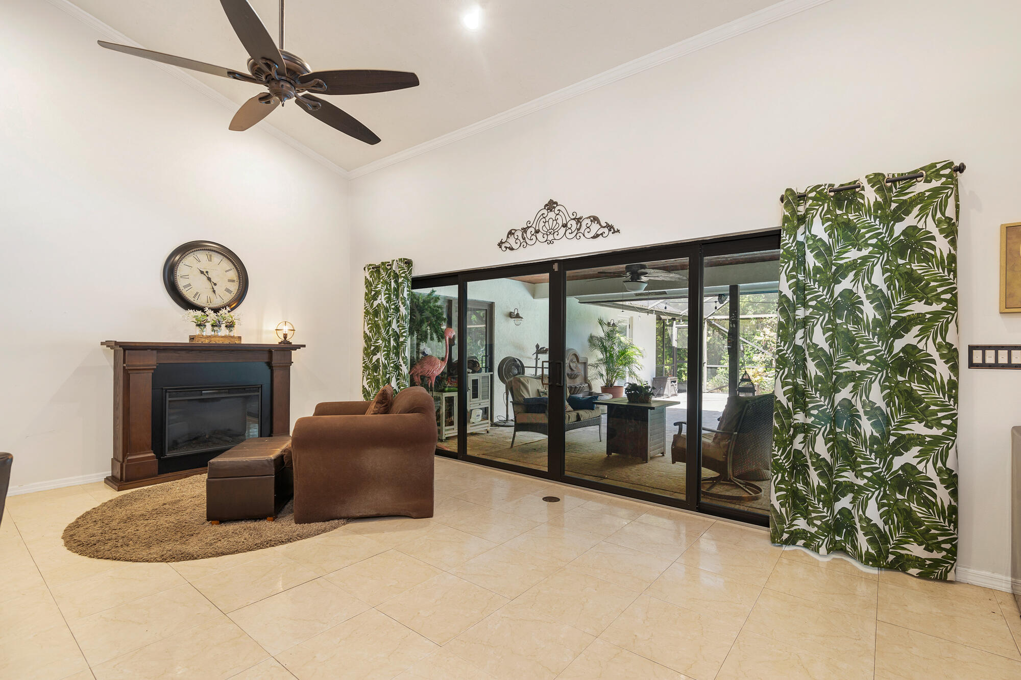 PINEWOOD MANOR OF WELLINGTON - Residential