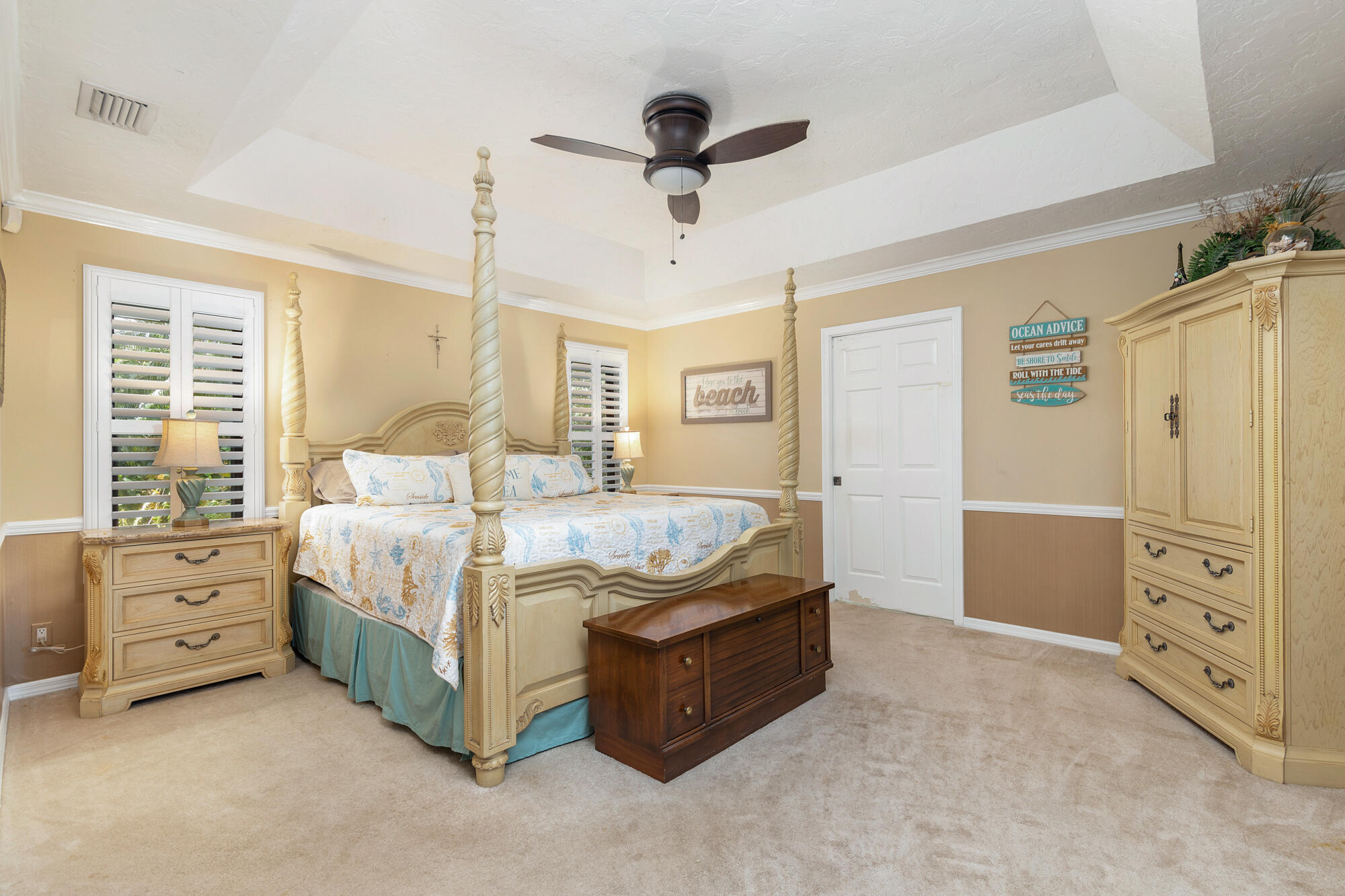 PINEWOOD MANOR OF WELLINGTON - Residential