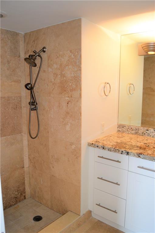 Point of America 1 - Residential