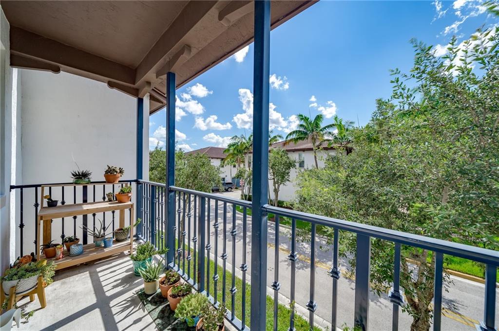 MONTCLAIR - Residential