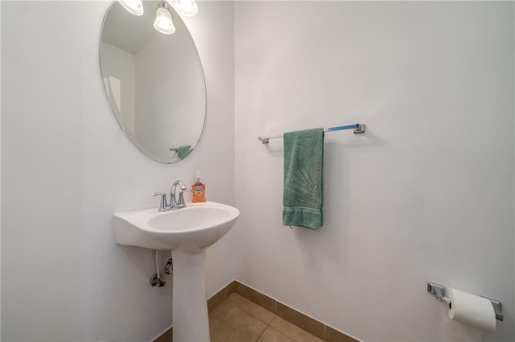 MONTCLAIR - Residential