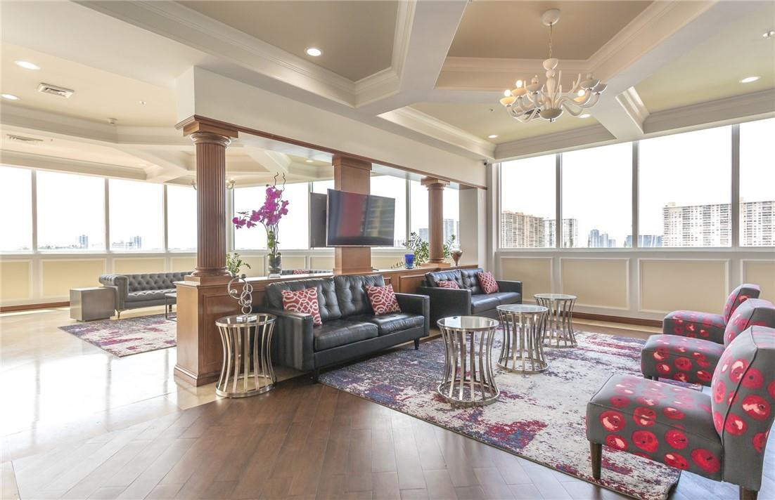 INTRACOSTAL YACHT CLUB - Residential Lease