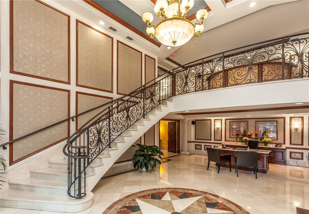 INTRACOSTAL YACHT CLUB - Residential Lease