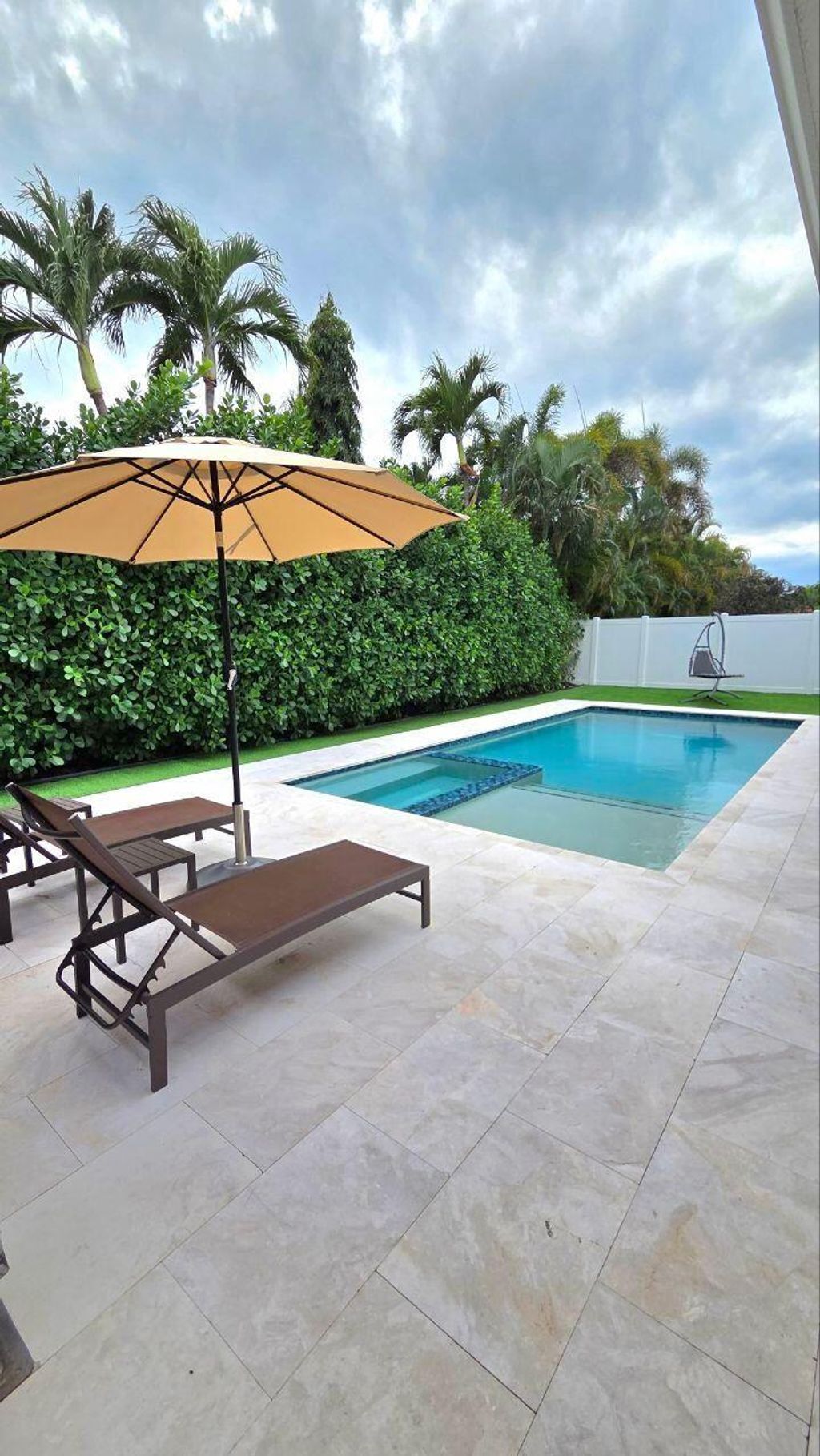 Photo of 330 Sandalwood Lane, Boca Raton, FL 33487 (MLS # B26023287)