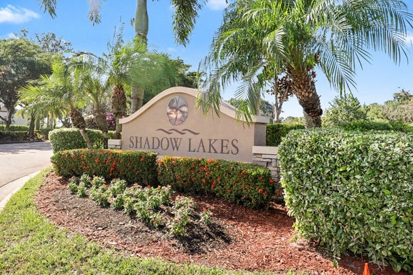 746 CENTER LAKE ST, LEHIGH ACRES, FL 33974 - Image 13f362de0216f3bf6cb8b8222c0477b4/2000735883
