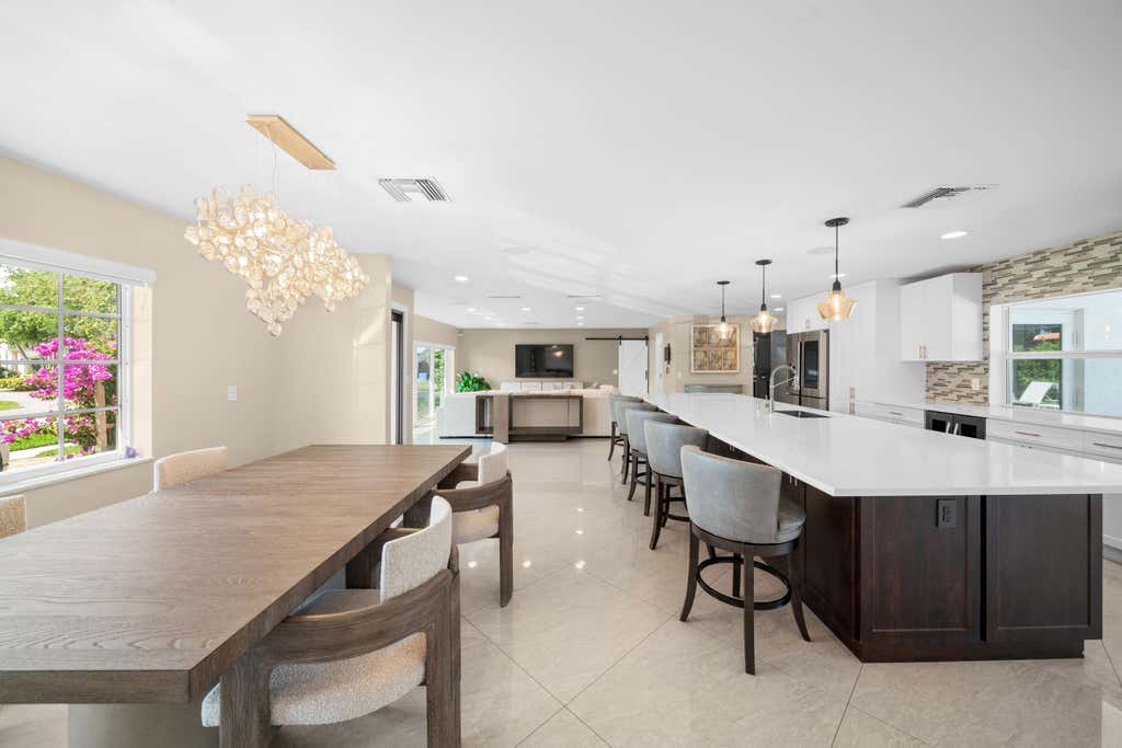 Photo of 1 Tam O Shanter Lane, Boca Raton, FL 33431 (MLS # B26063423)