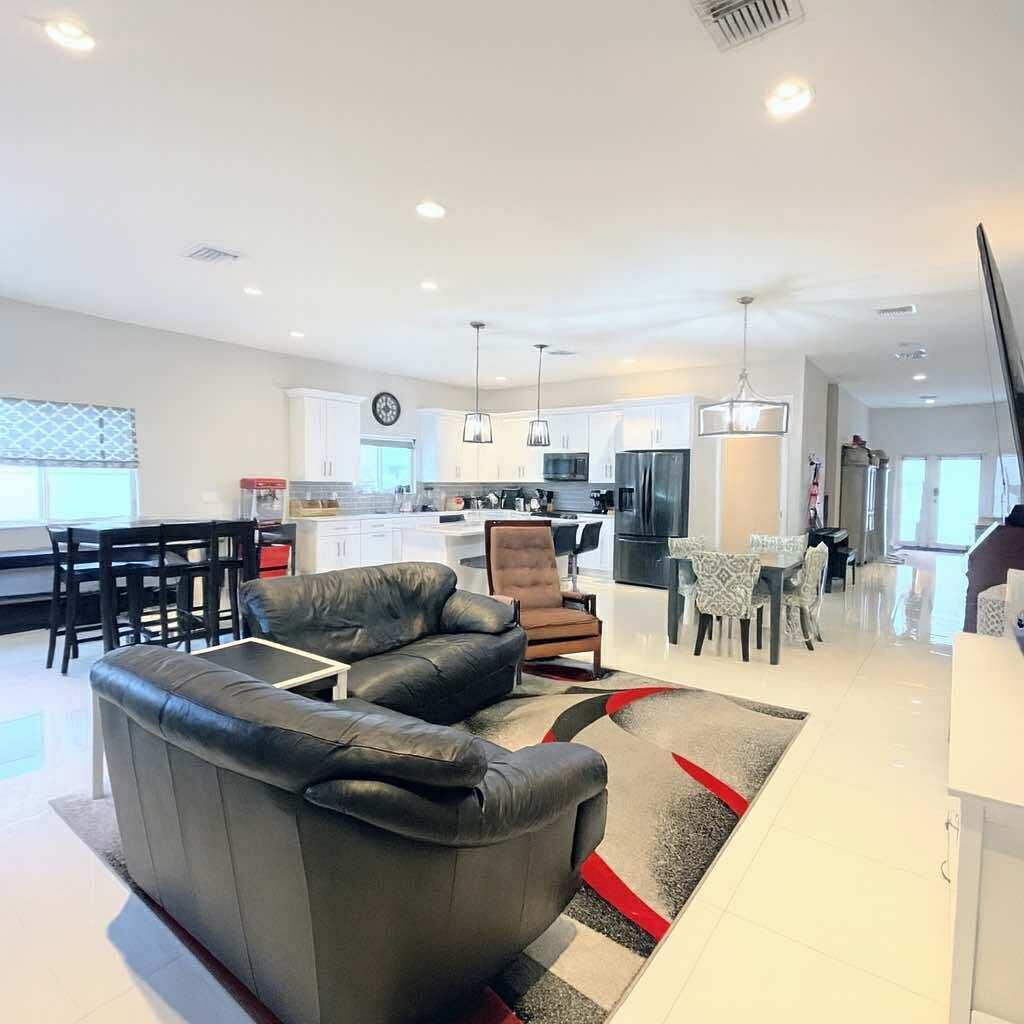 PORT ST LUCIE SECTION 18 - Residential