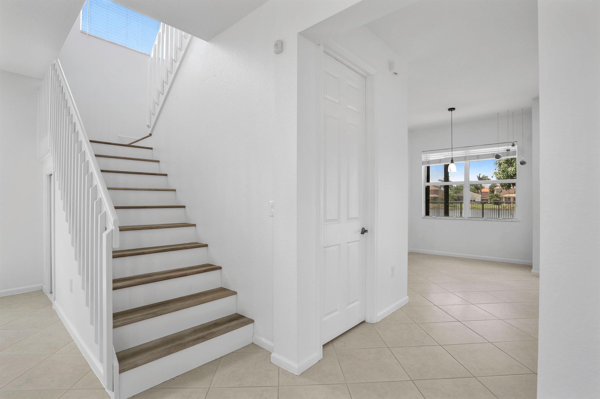 10960 Bitternut Hickory Lane