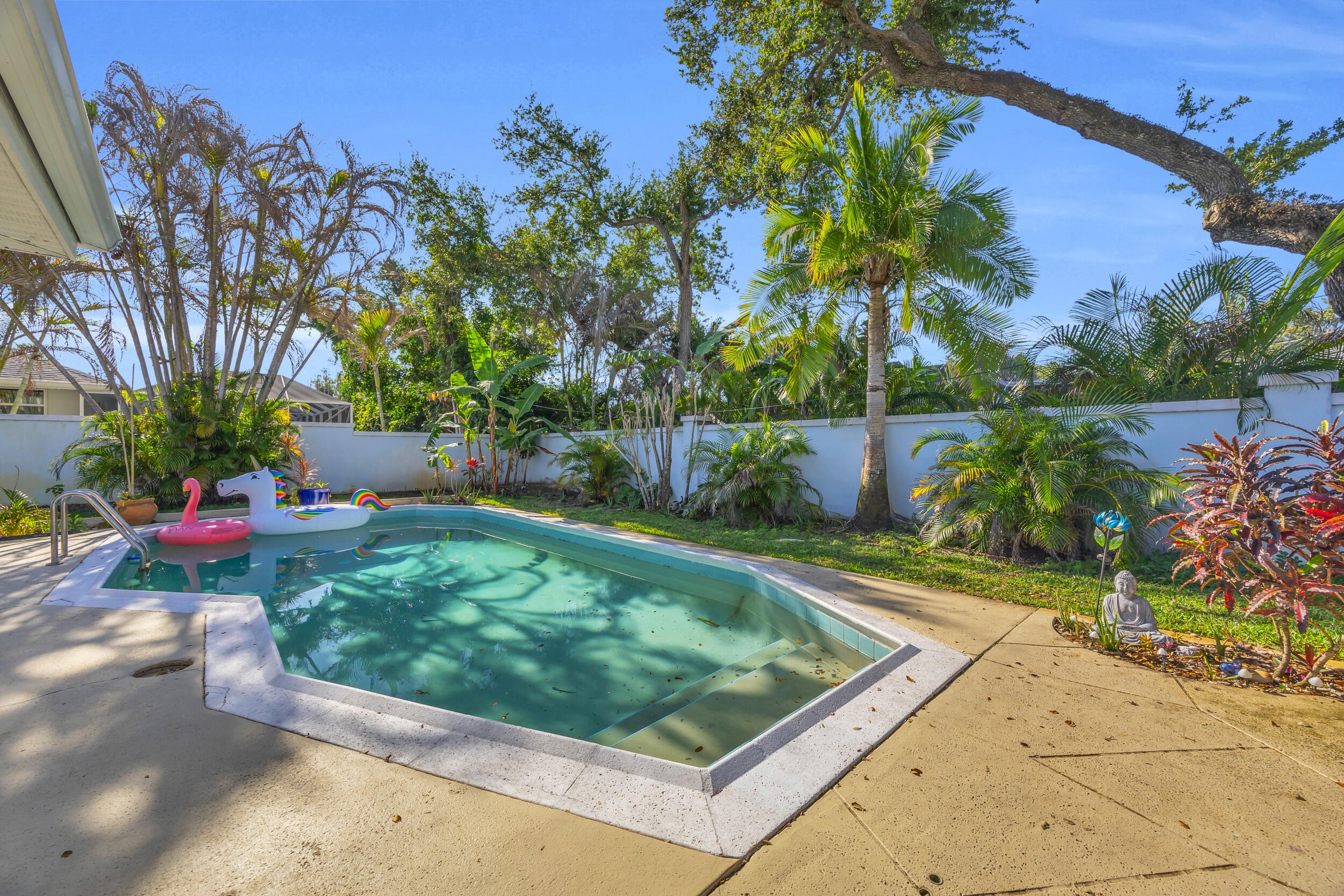 RIVER OAKS ESTATES UNIT 2 - Residential