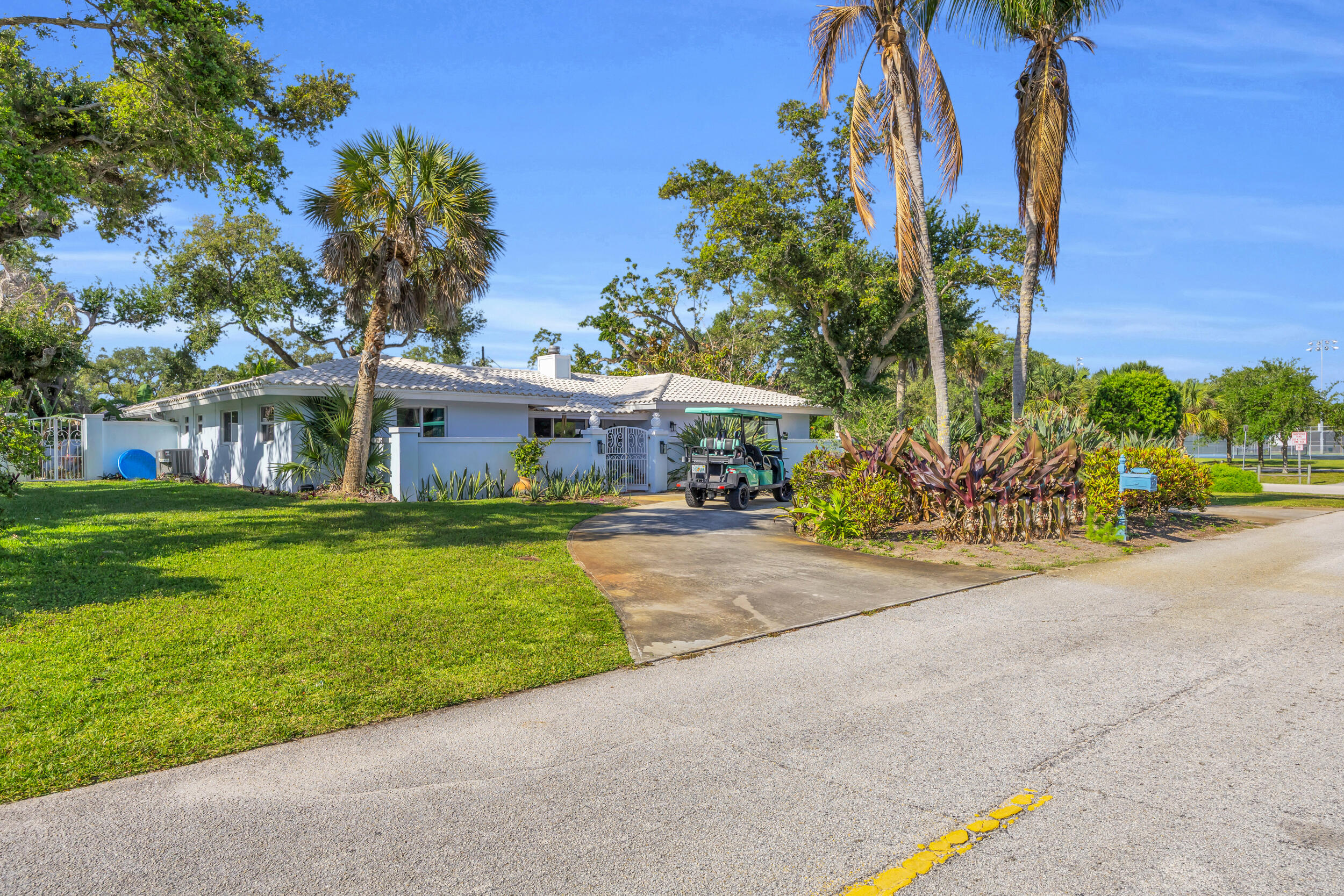 RIVER OAKS ESTATES UNIT 2 - Residential
