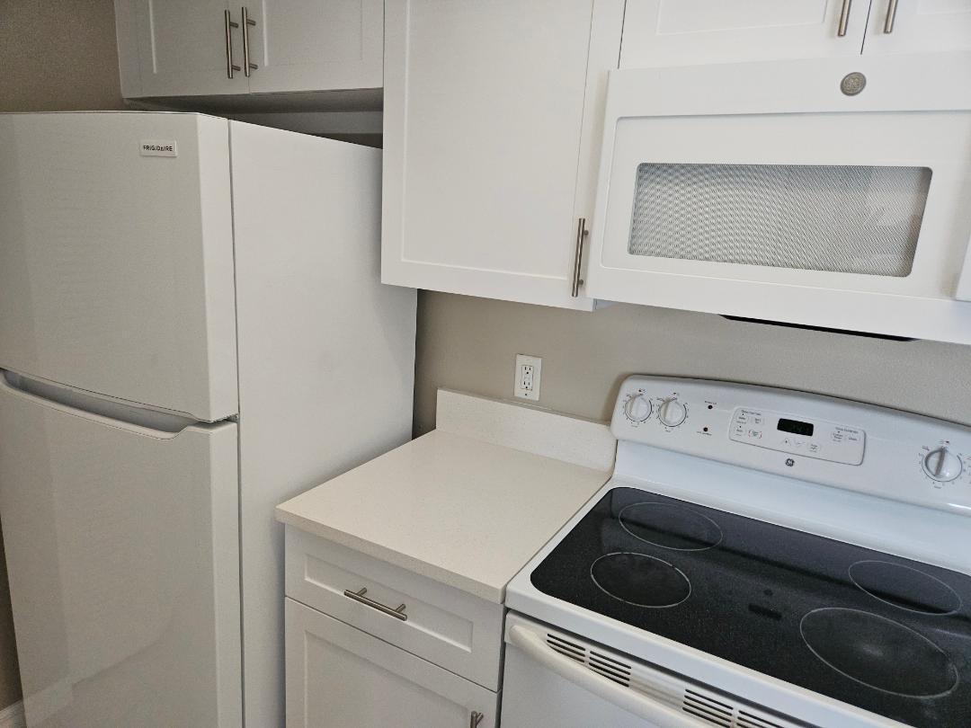 EVERGREEN LAKES CONDO - Residential Lease