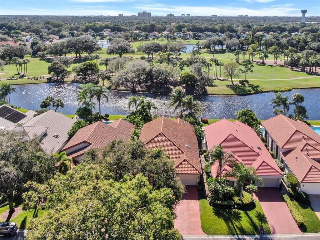 Photo of 13289 Provence Drive, Palm Beach Gardens, FL 33410 (MLS # R10680297)