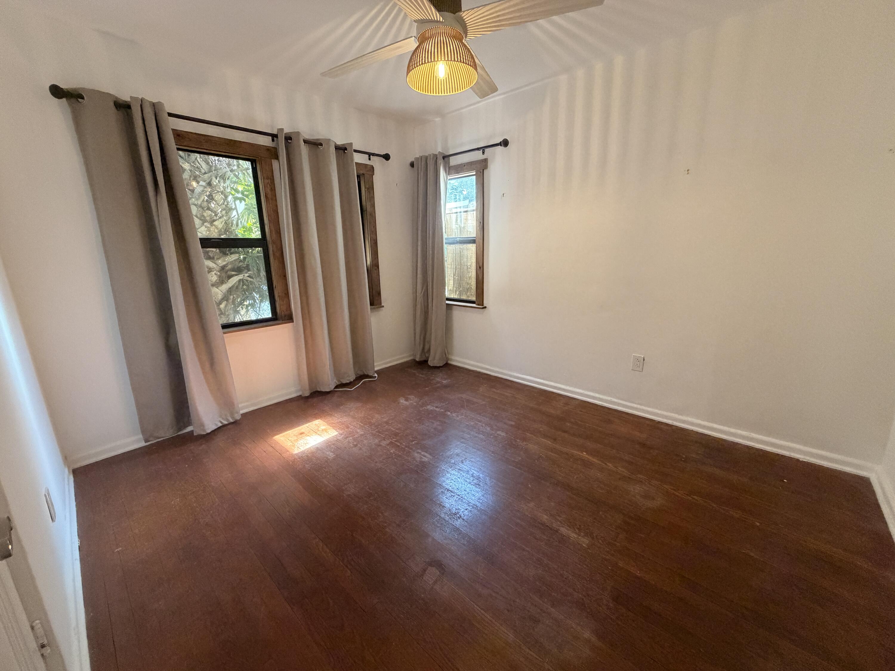 Pineapple Park - Residential Lease