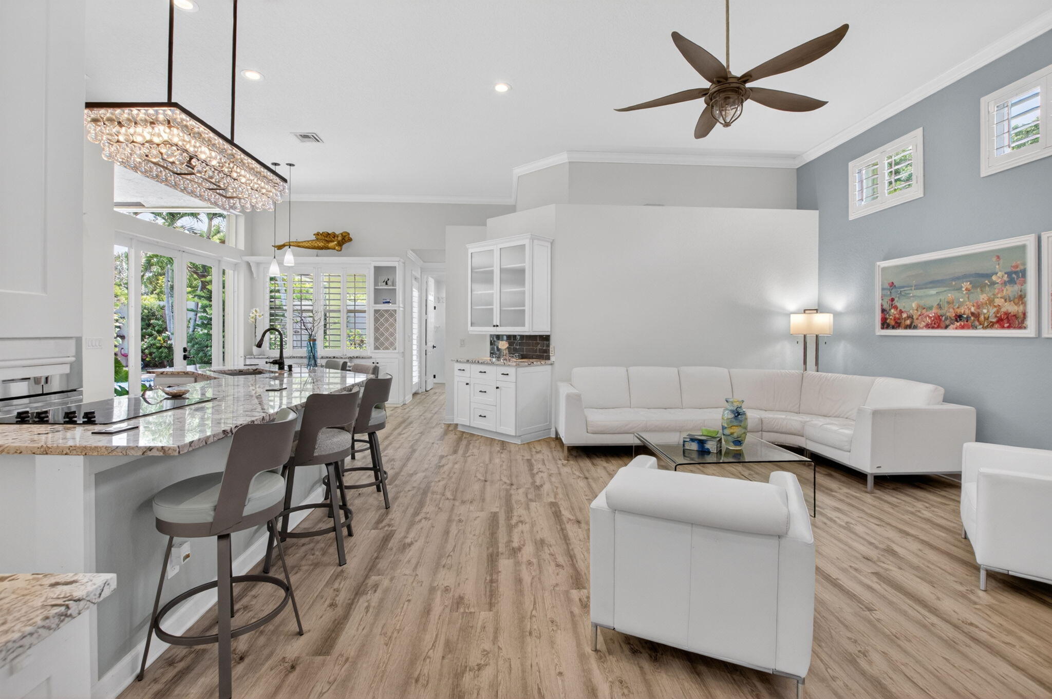 HUNTERS COURT - Residential