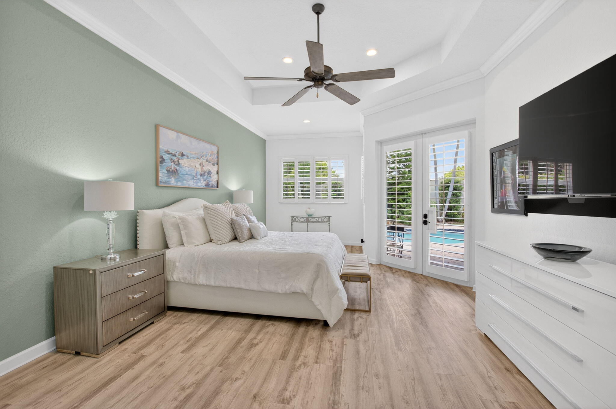HUNTERS COURT - Residential