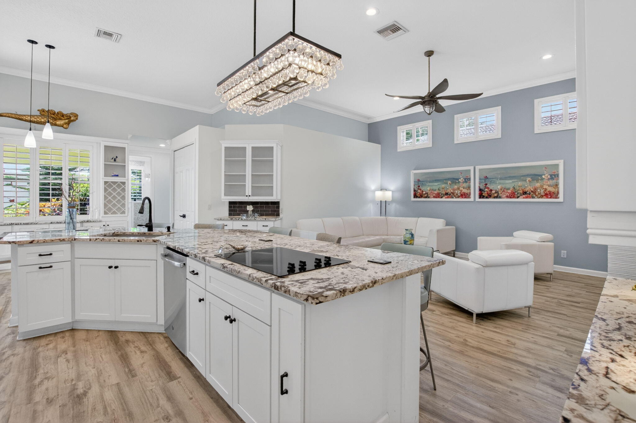 HUNTERS COURT - Residential