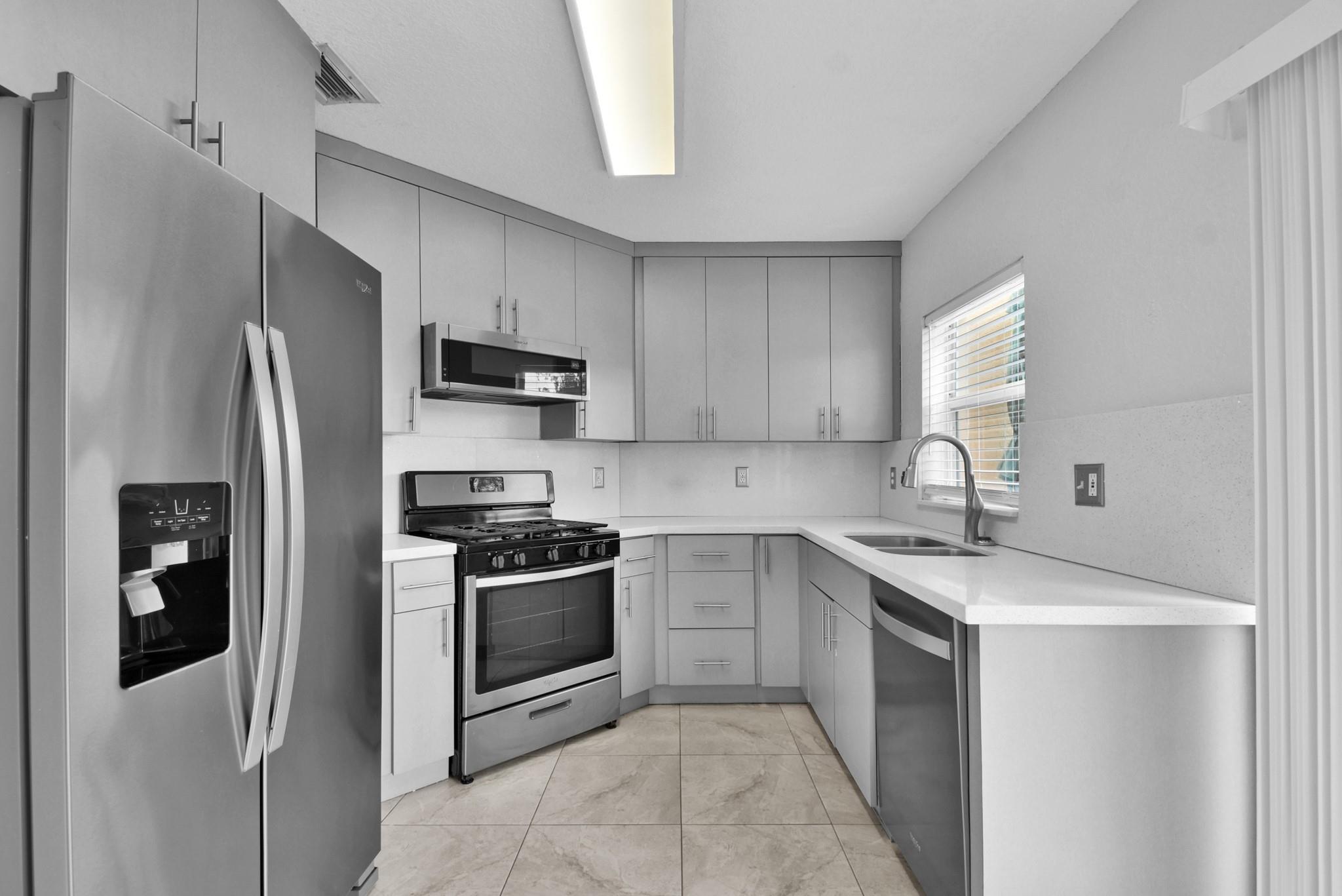 RAINTREE VILLAS - Residential