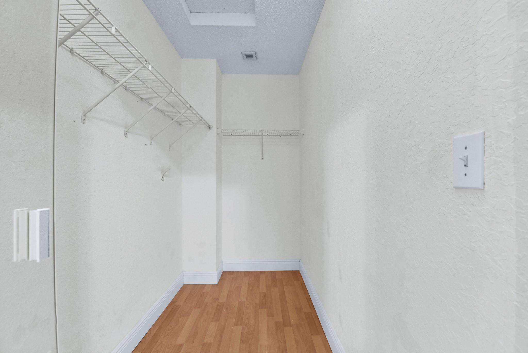 RAINTREE VILLAS - Residential