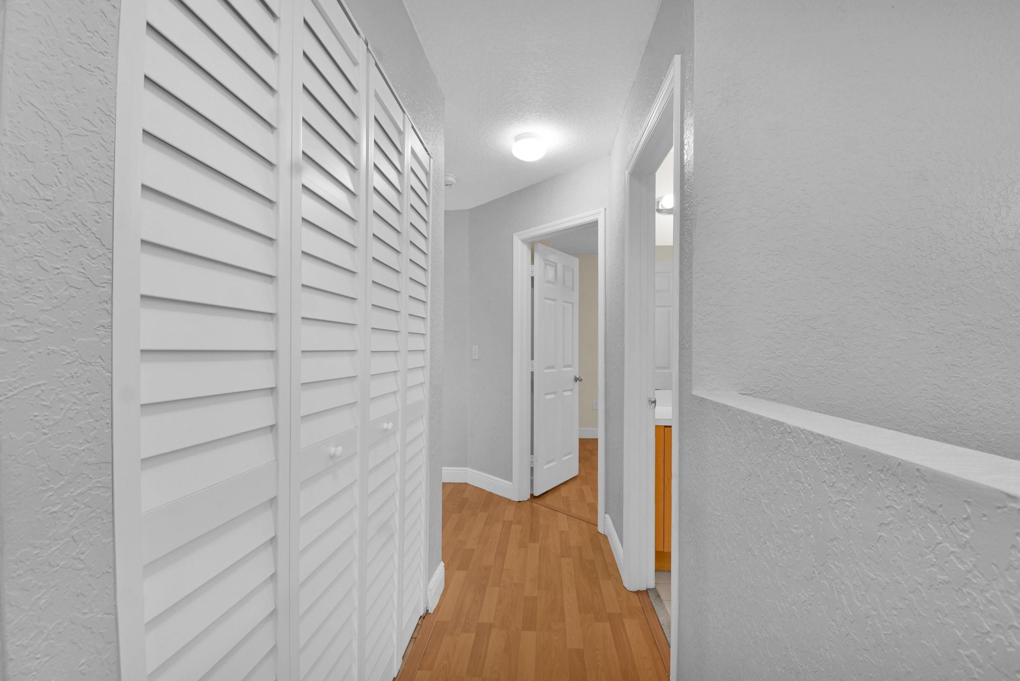 RAINTREE VILLAS - Residential