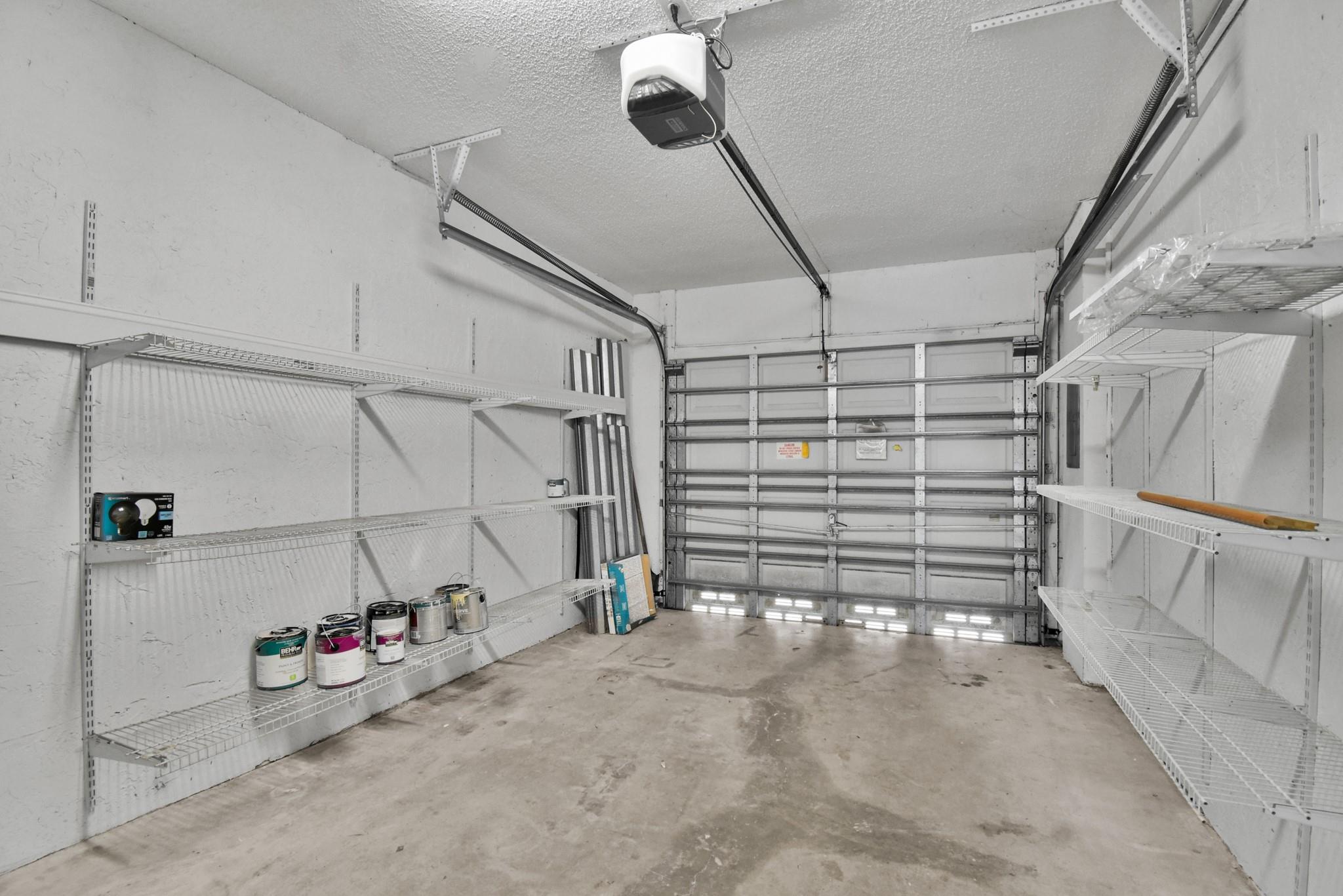 RAINTREE VILLAS - Residential