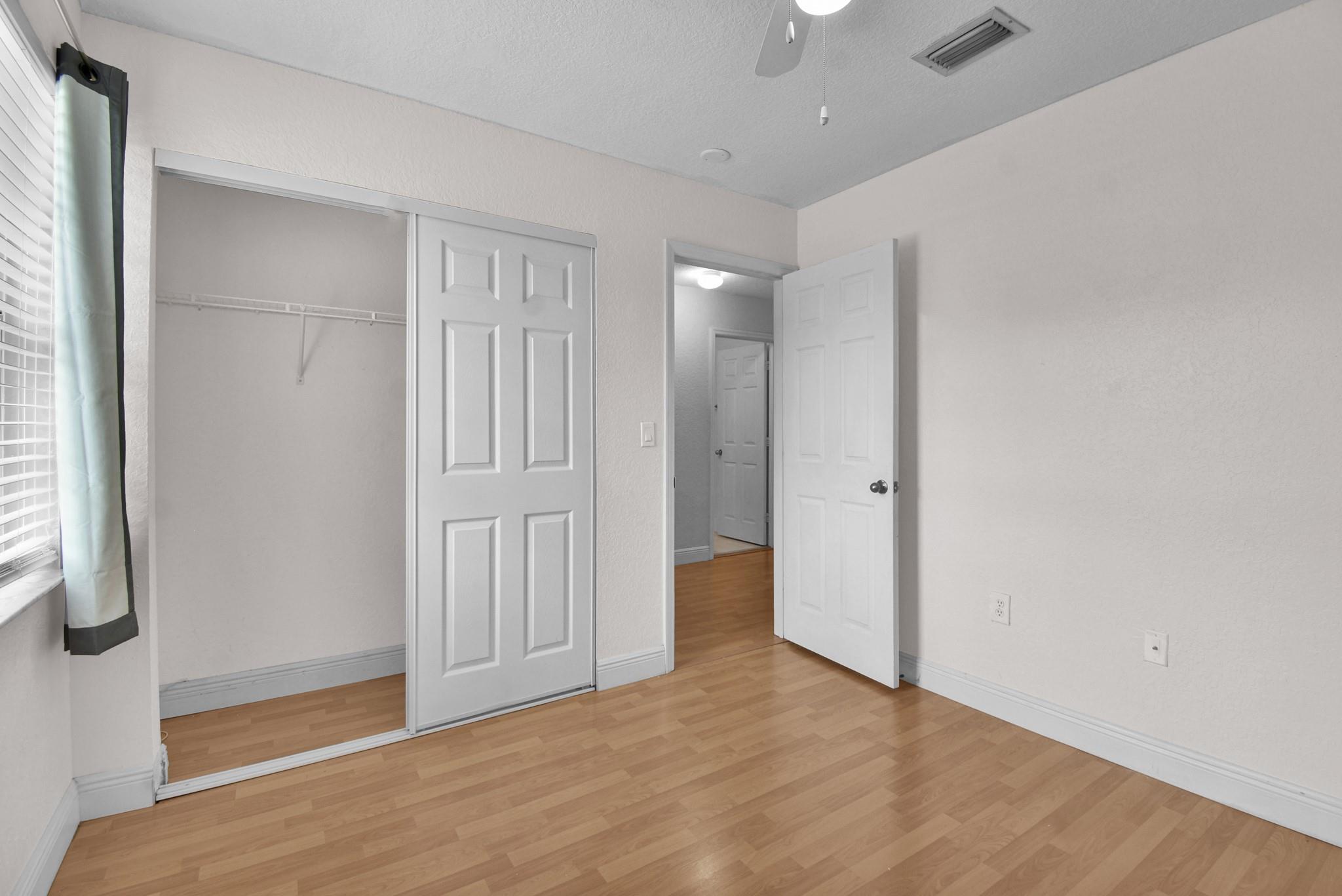 RAINTREE VILLAS - Residential