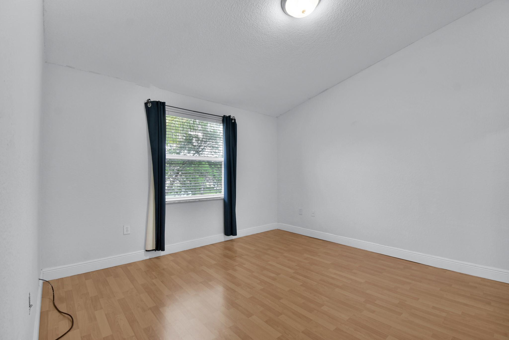 RAINTREE VILLAS - Residential