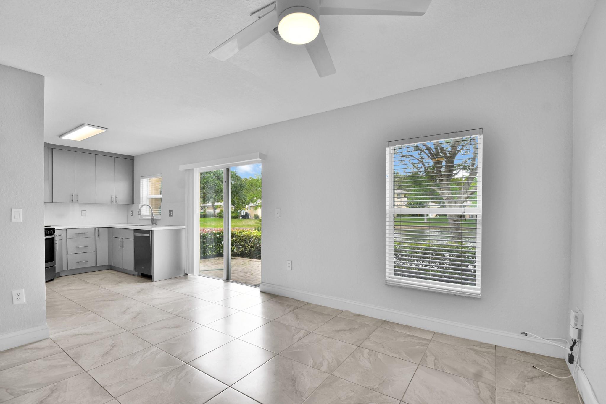 RAINTREE VILLAS - Residential