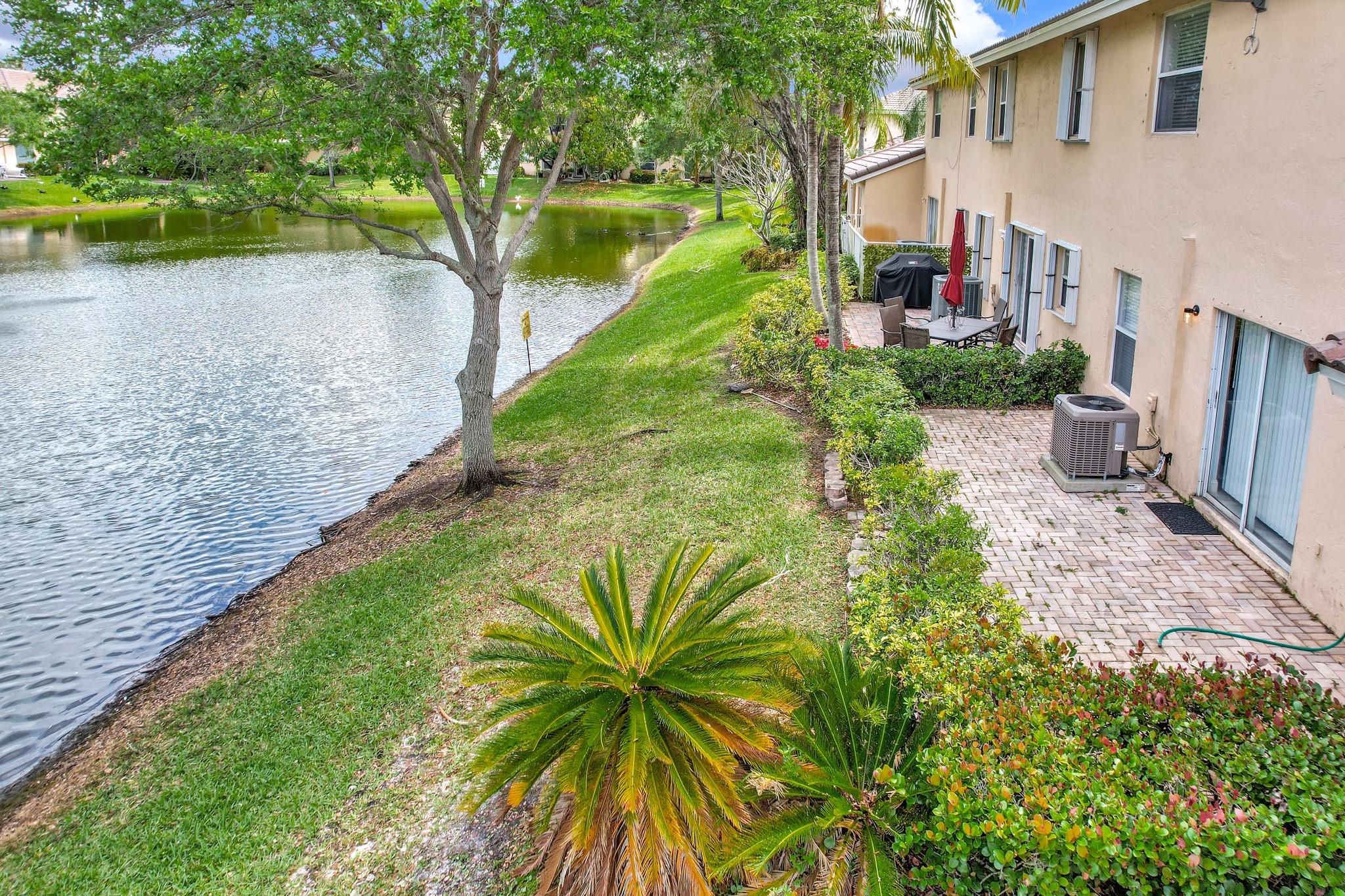 RAINTREE VILLAS - Residential