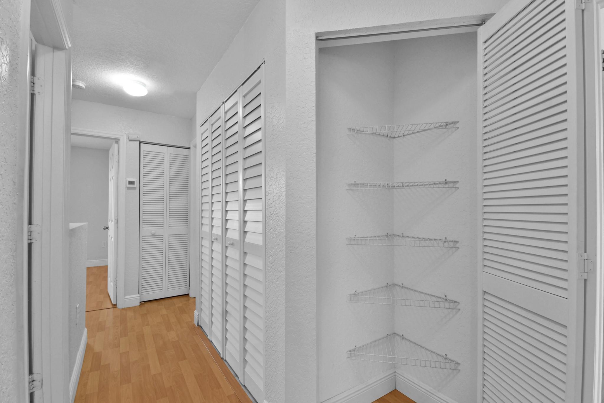 RAINTREE VILLAS - Residential