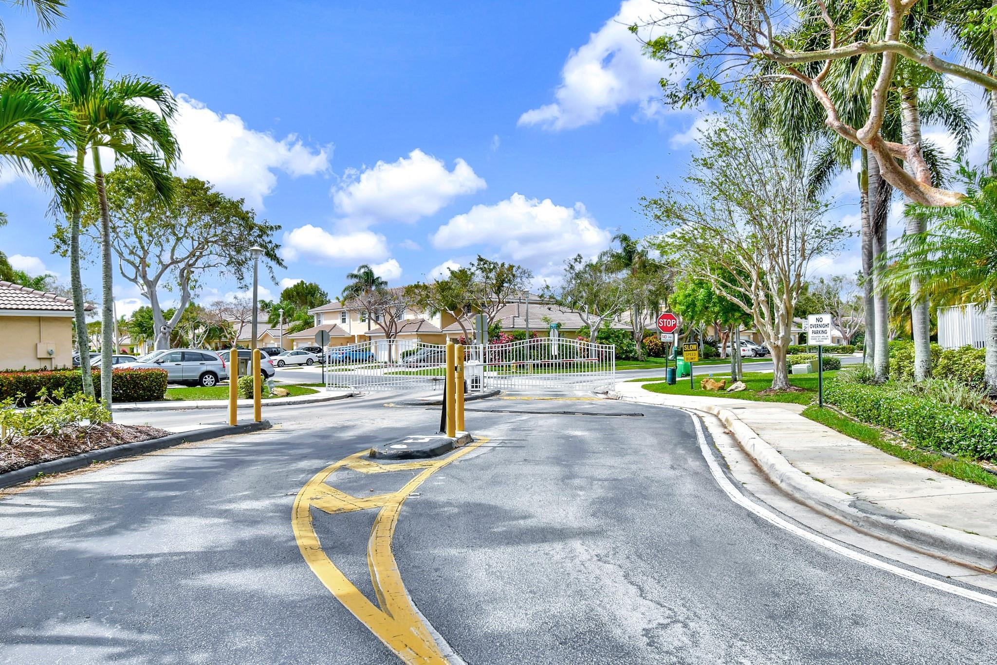 RAINTREE VILLAS - Residential