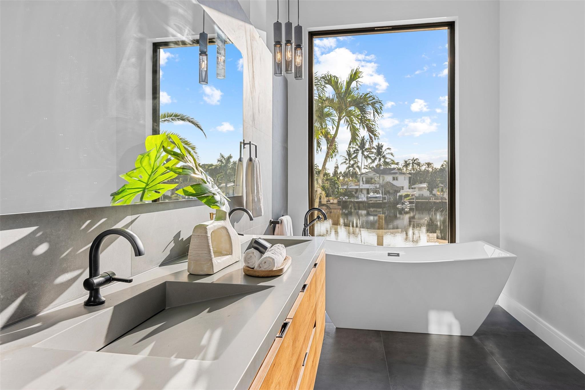 BAL HARBOUR - Residential