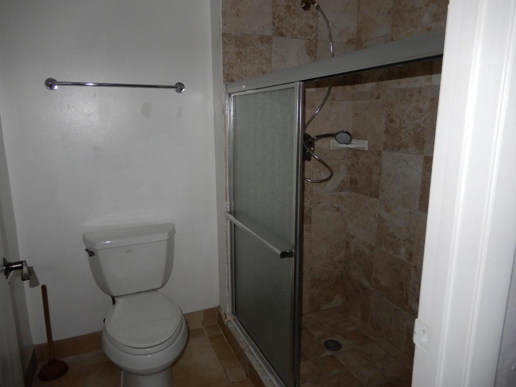 Kensington Walk Condo Association - Residential Lease