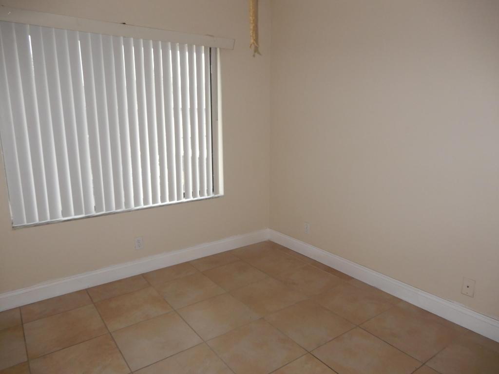 Kensington Walk Condo Association - Residential Lease