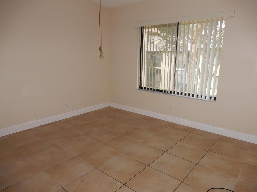 Kensington Walk Condo Association - Residential Lease