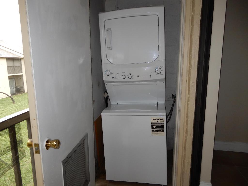 Kensington Walk Condo Association - Residential Lease