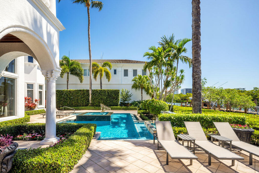 HARBOUR ISLES - Residential