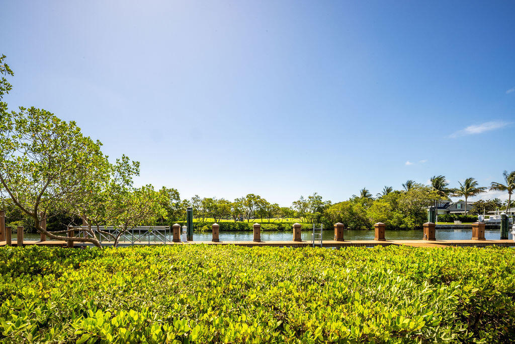 HARBOUR ISLES - Residential