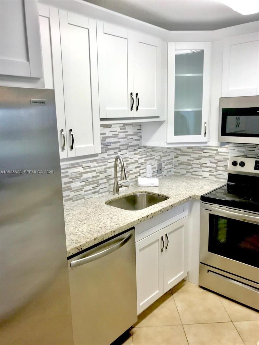 MANSFIELD AT CENTURY VILLAGE CONDO - Residential Lease