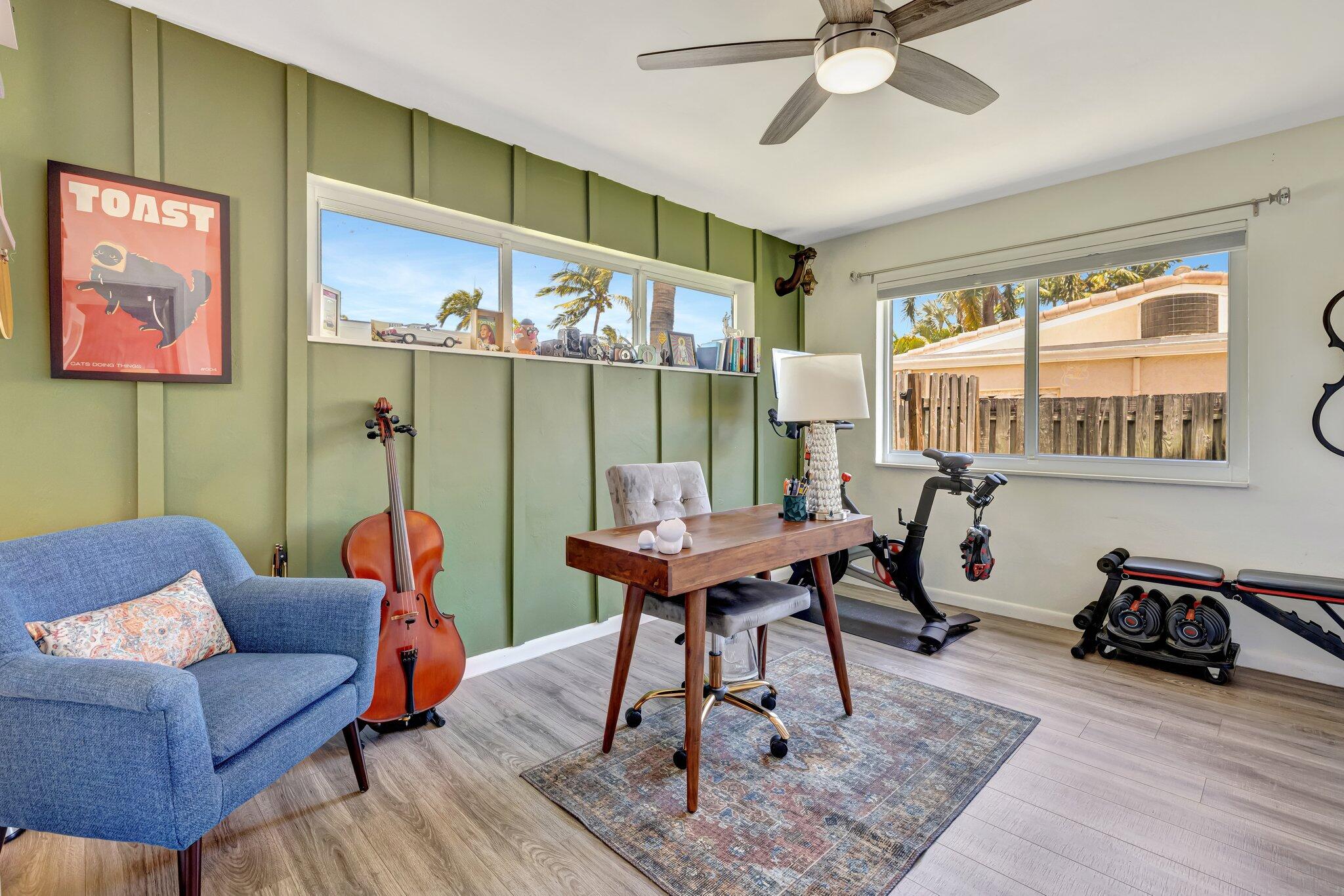 SUNSET MANORS - Residential