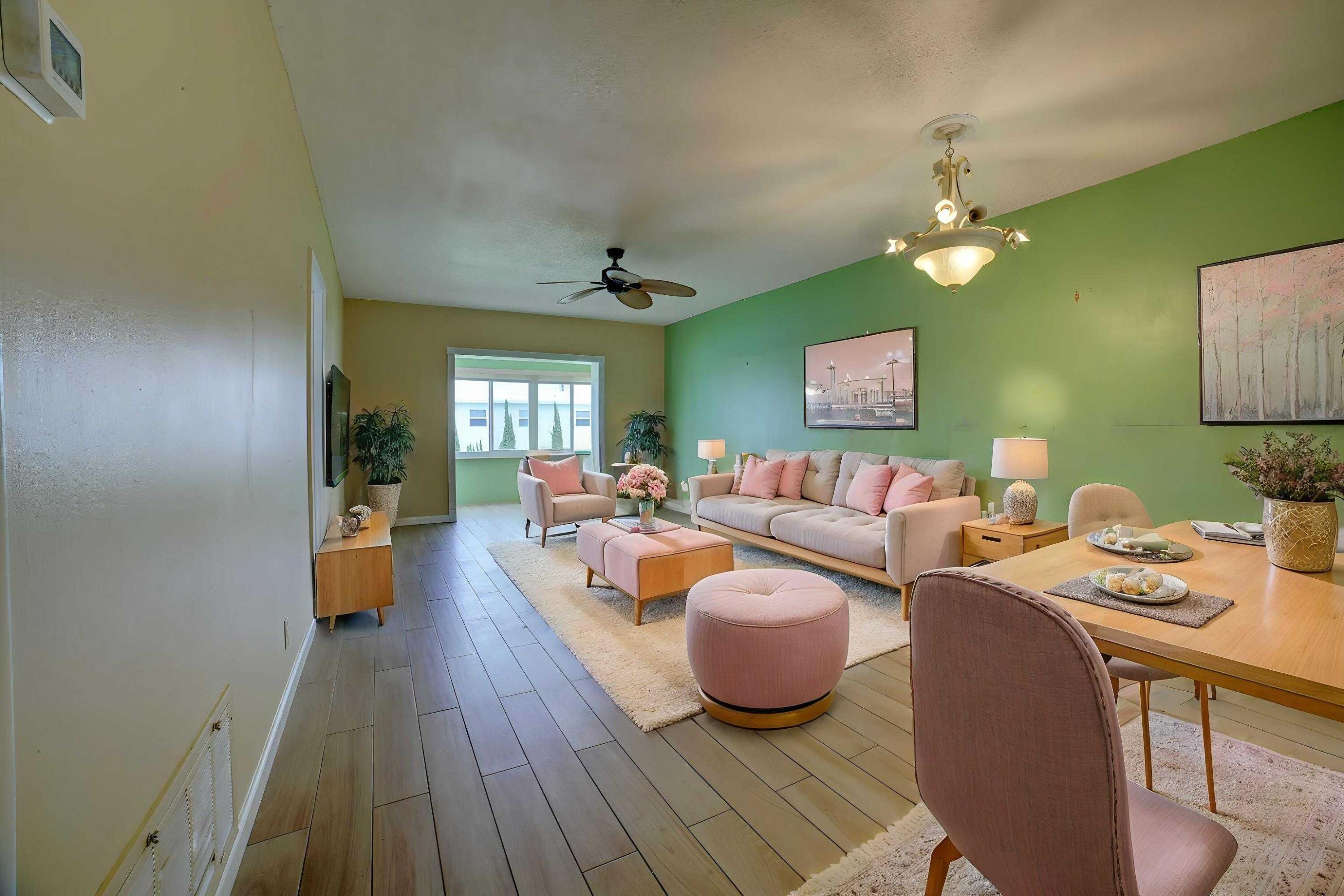 1118 Lake Terrace 204