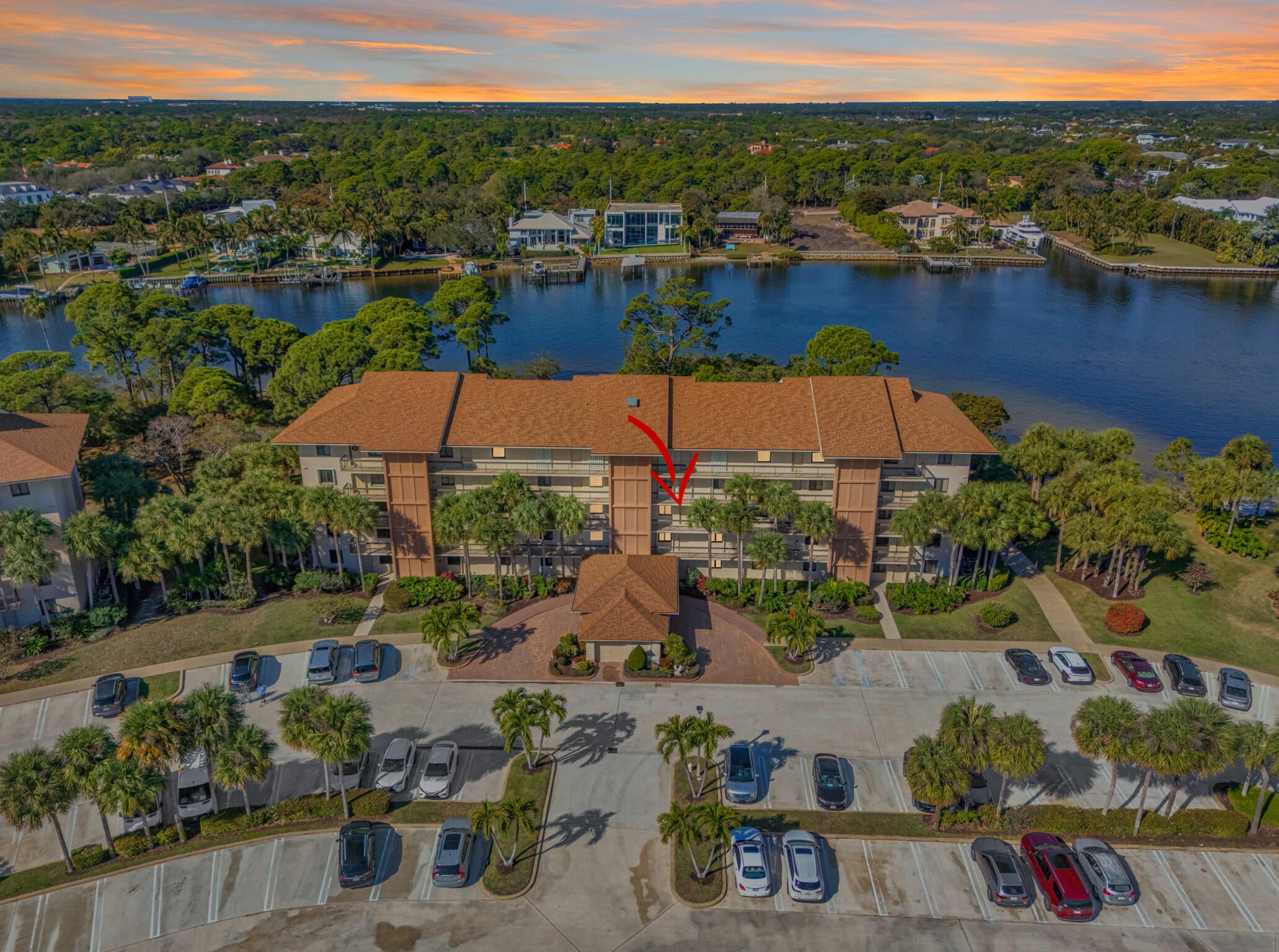 1901 MARINA ISLE Way 304