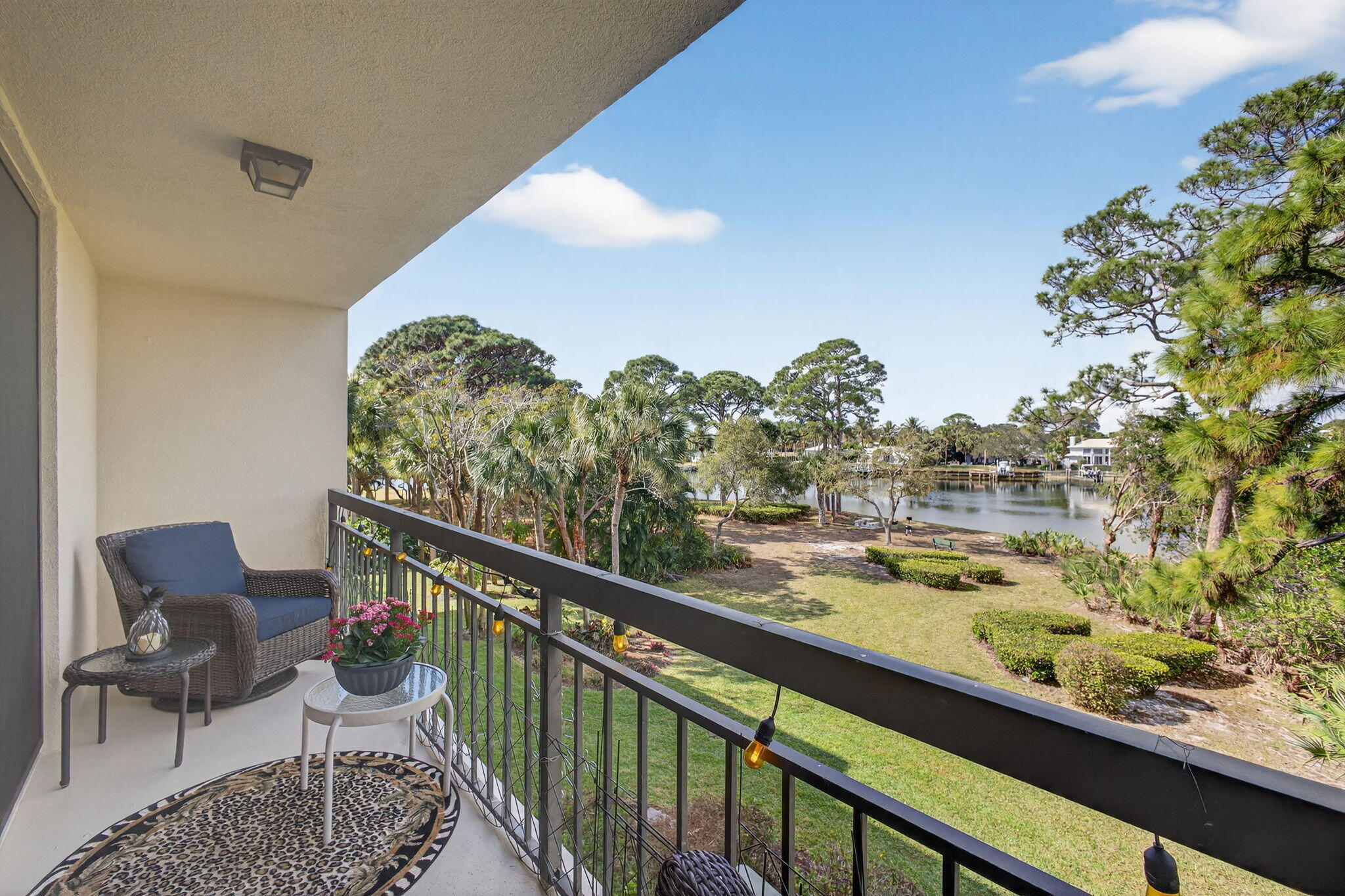 1901 MARINA ISLE Way 304